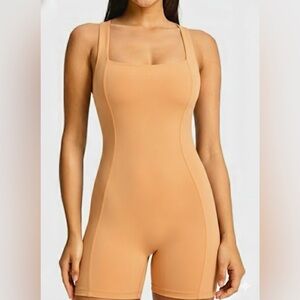 NWT Vilanva Apricot Orange Jumper Women’s Size M